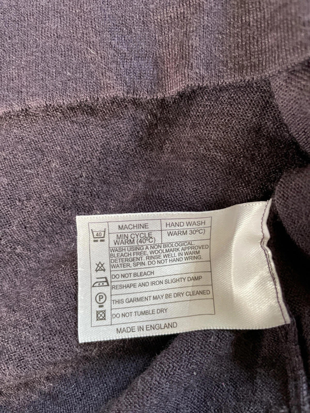 Men’s John Smedley 100% Merino Wool Crew Neck Jumper In Purple - Large - 2063