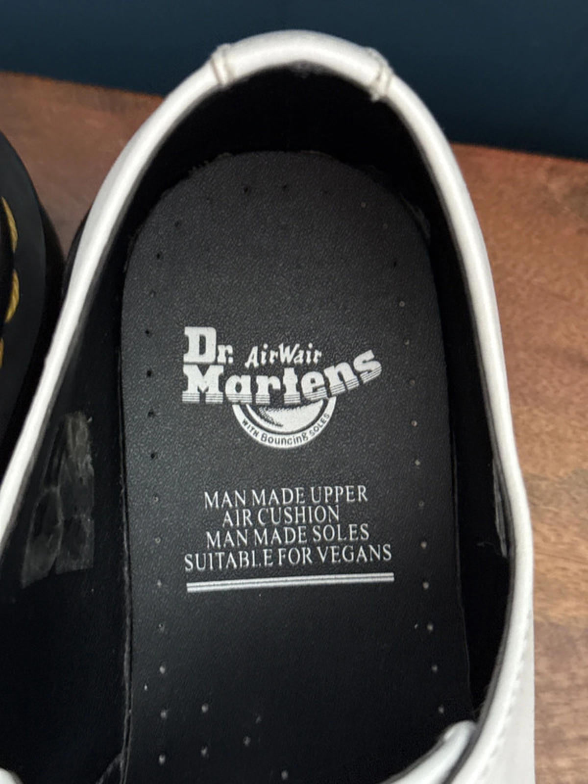 Women’s Dr Martens premium leather shoes with chunky sole - Uk5 - 1102
