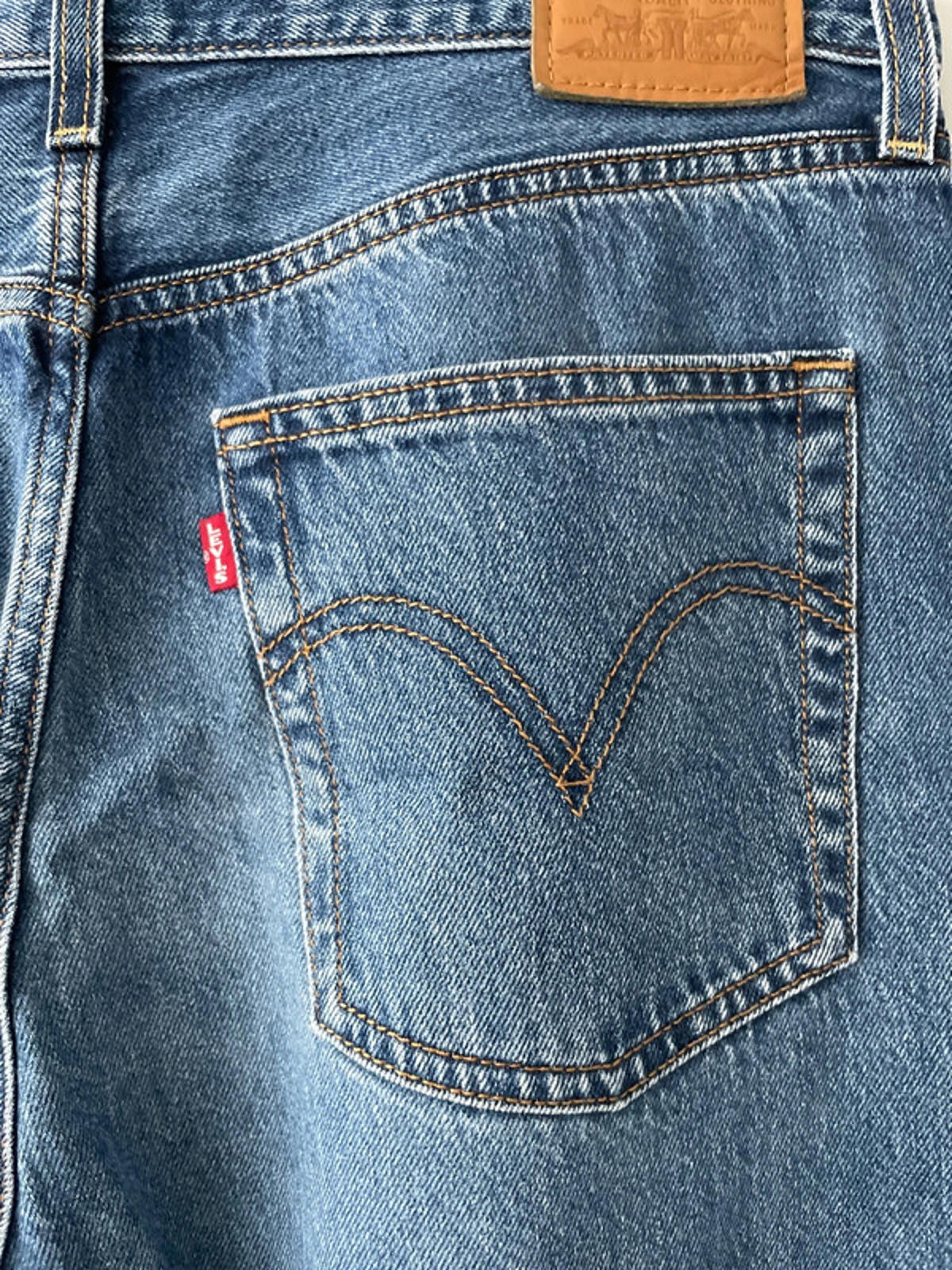Women’s Levi’s High Waisted Ribcage Straight Fit Jeans In Navy - W32/L29 - 2370
