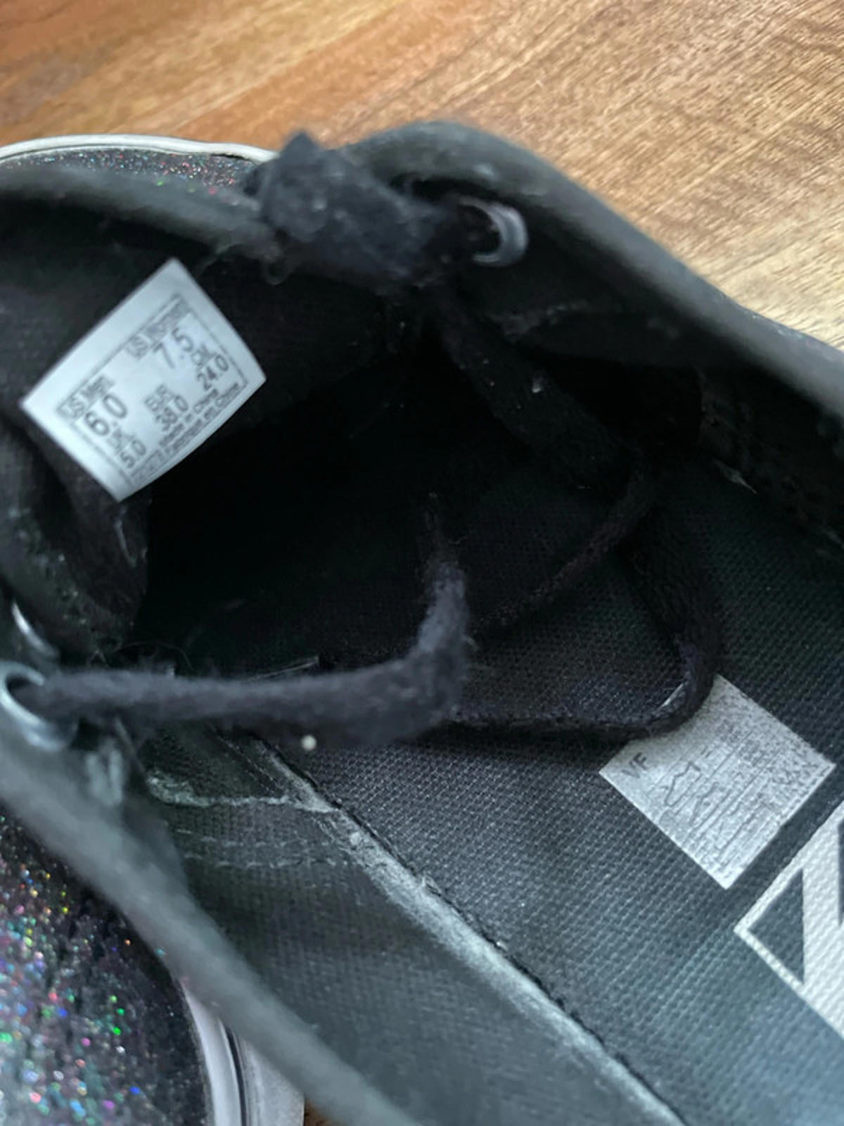 Women’s Vans Sparkly Glitter Trainers - UK 5 - 1610