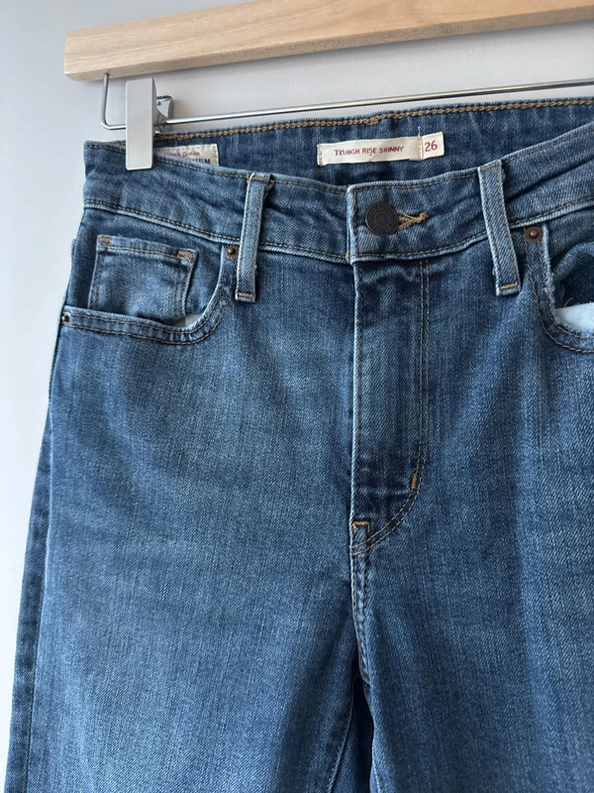 Women’s Levi’s 721 High Waisted Slim Fit Jeans - W26/L29 - 0500