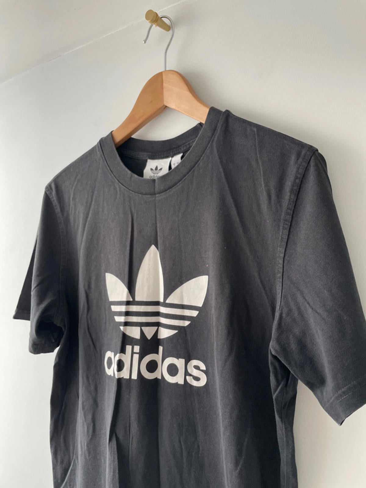Men’s Adidas Short Sleeve Printed Crew Neck T-shirt - Small - 1758