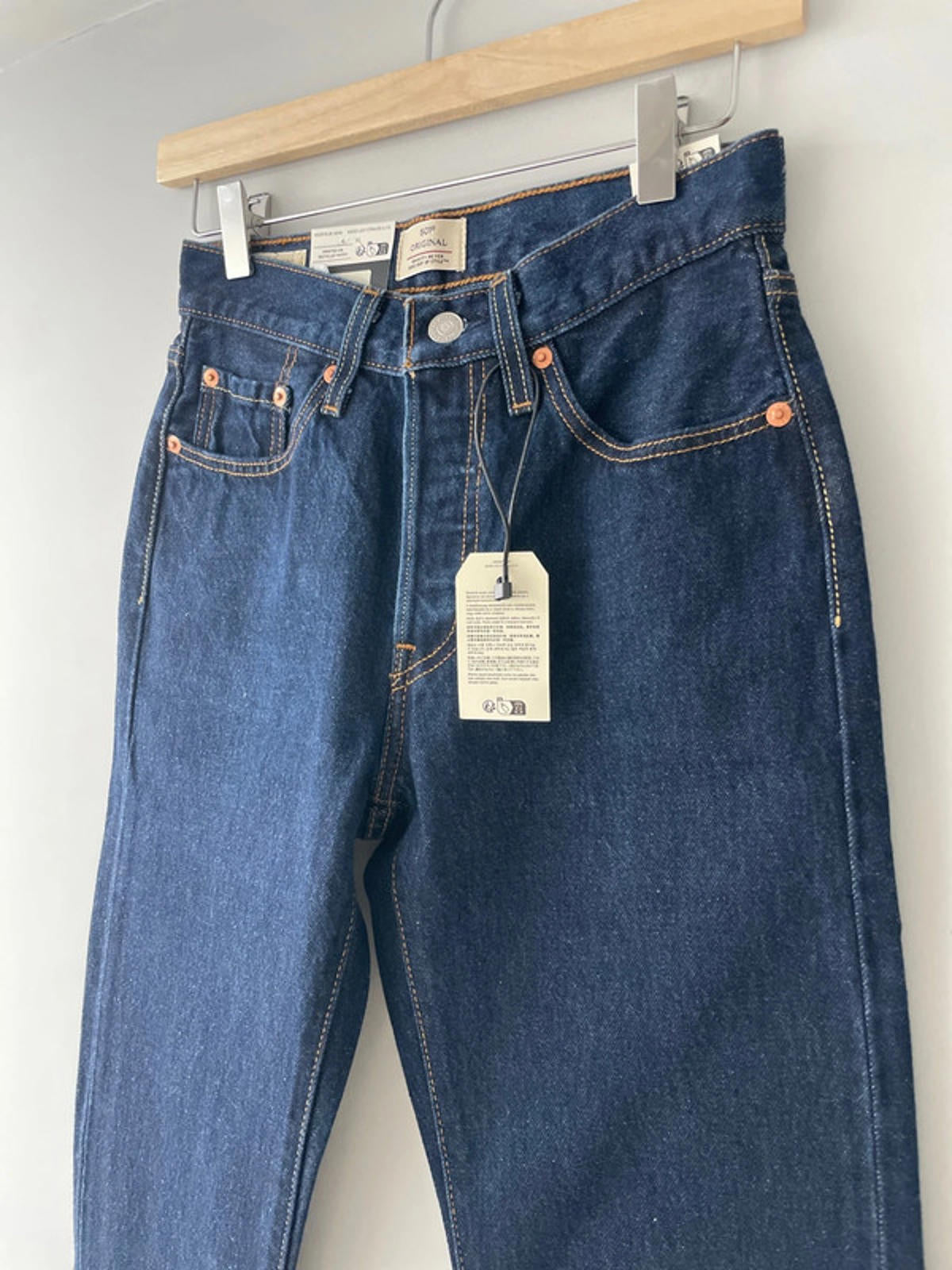 Women’s Levi’s 501 Original High Waisted Fit Jeans In Navy - W24/L30 - 2349