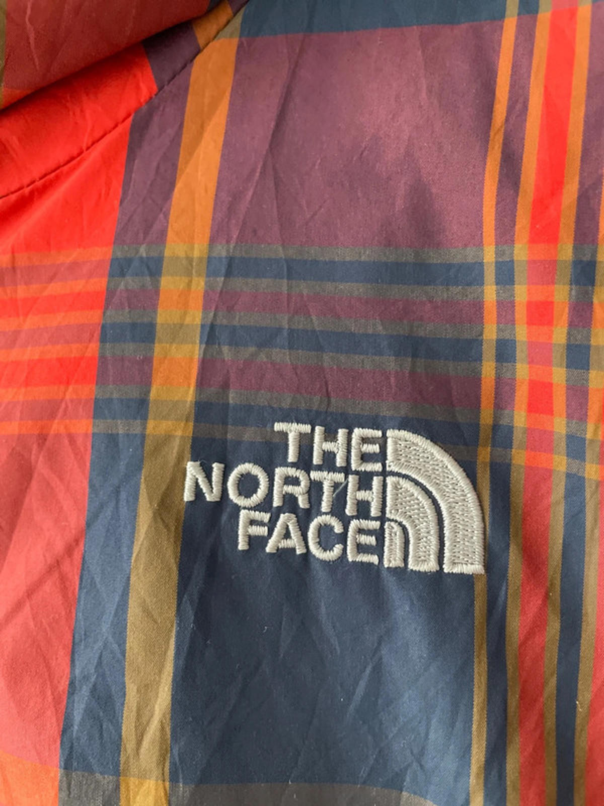 Boys The North Face Checked Padded Hooded Puffer Jacket In Red/Blue - XL- 2374