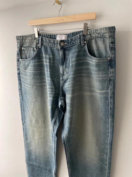 Men’s Asos straight leg jeans with wash effect - W42 / L32