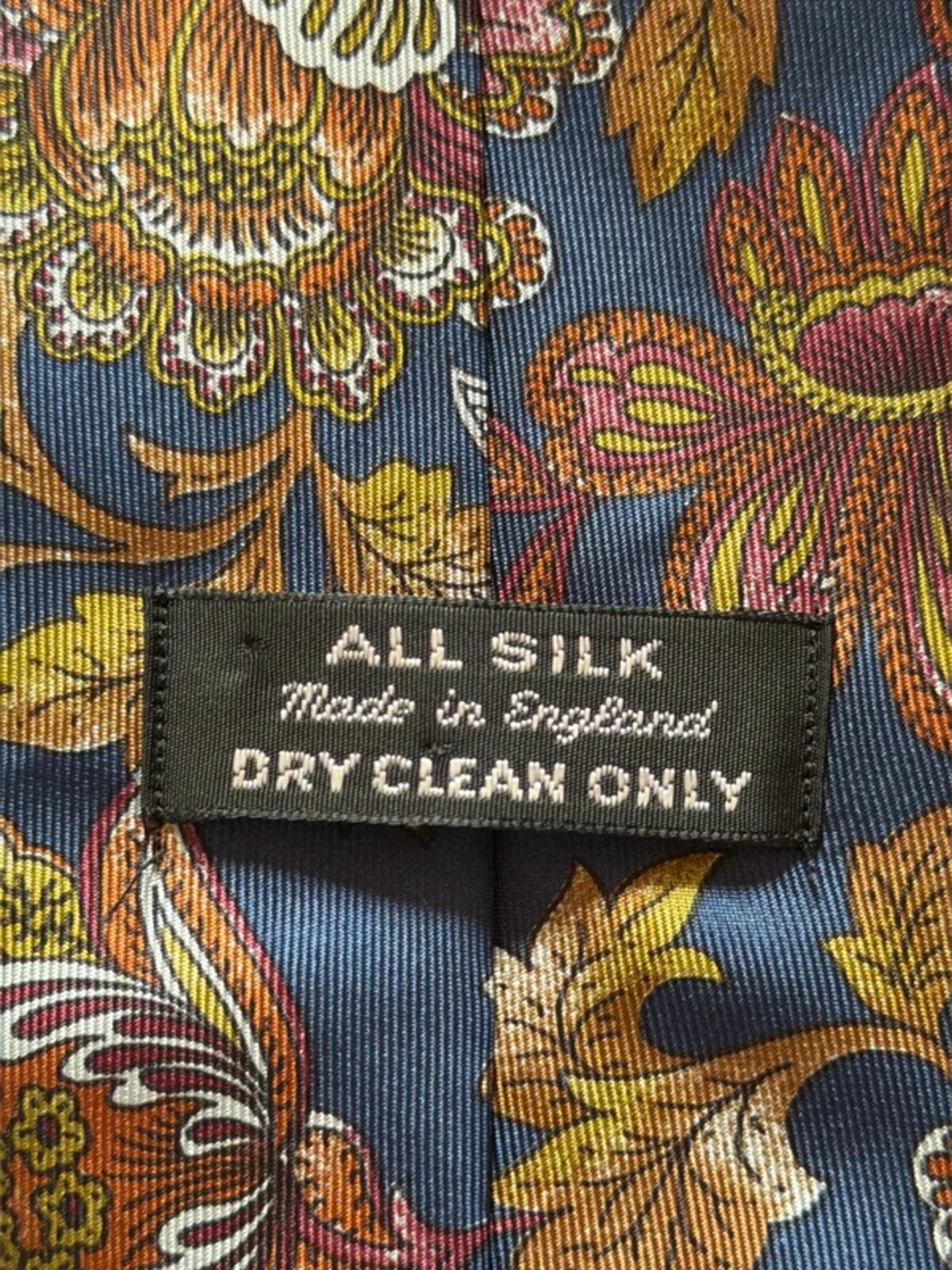100% Premium Silk Tie With Flower design Made In England - 333