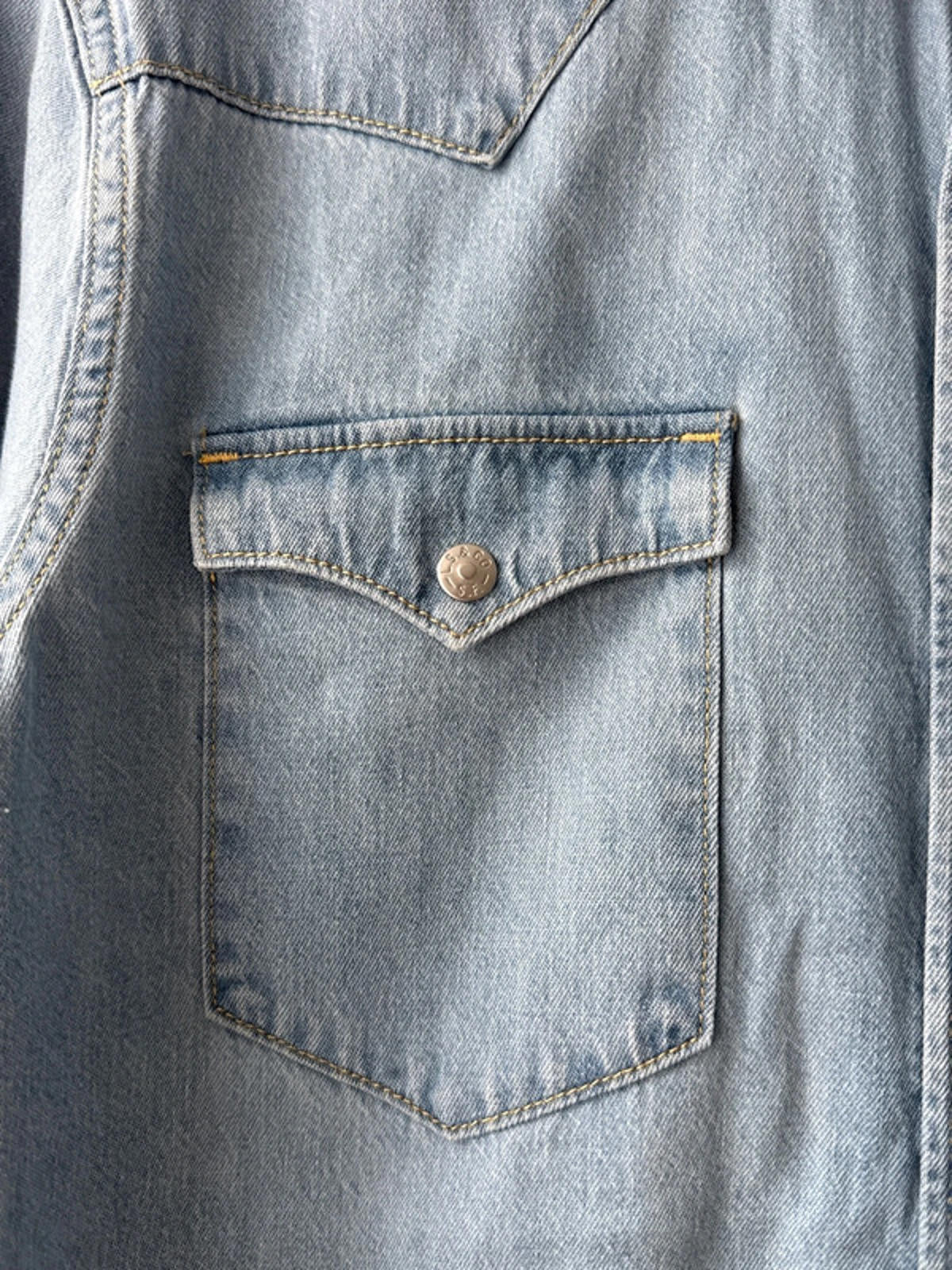 Men’s Levi’s Standard Fit Western Chambray Denim Shirt - Medium - 1970