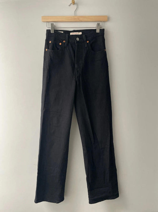 Women’s Levi’s High Waisted Ribcage Straight Fit Jeans In Black - W24/L27 - 2354