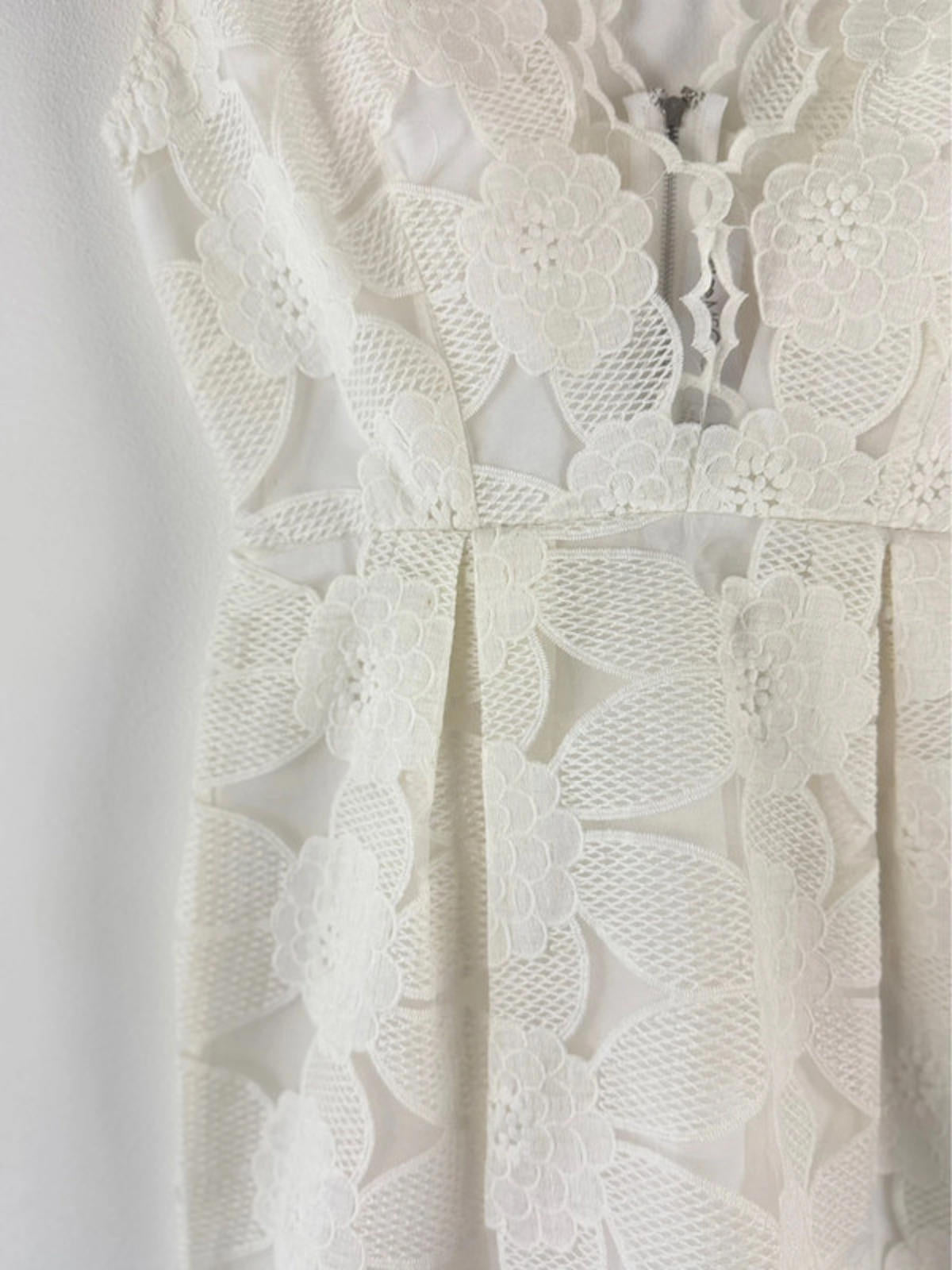 Women’s Alice McCall Premium Lace Mini Dress - UK6 - 1433