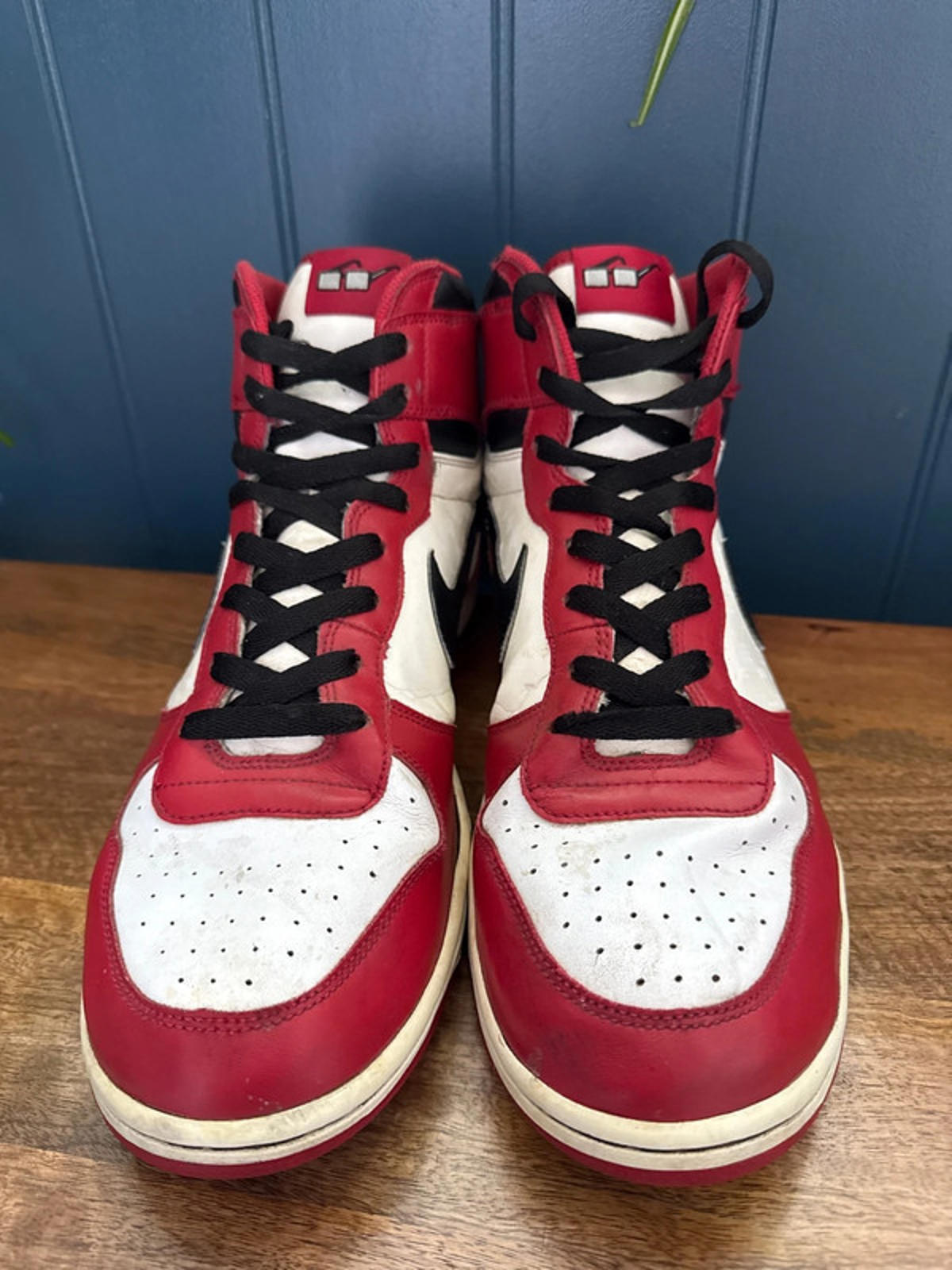 Men’s Nike Big High Spike Lee Chicago Bulls Red Black White 2010 - Uk12 - 0787