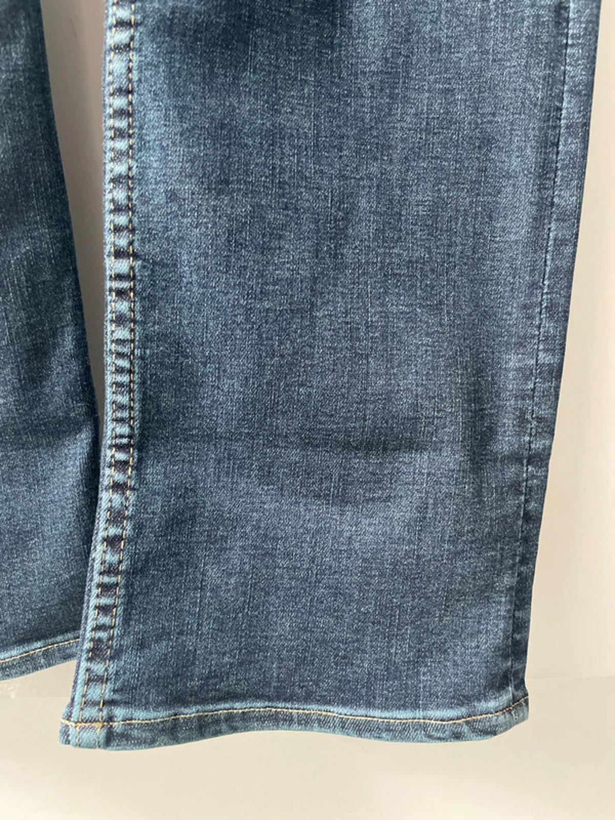 Women’s Weekday Twig Curve Mid Straight Fit Jeans - W25/L32 - 1823