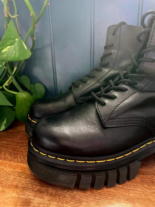 Women’s Dr Martens Audrick 8 Eyelet Mid Calf Lace Up Boots In Black - UK5 - 2161