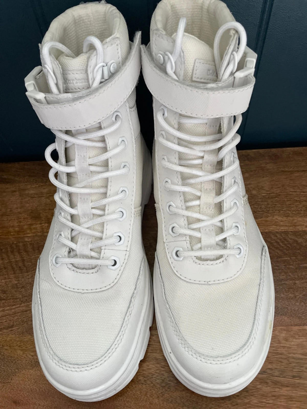 Women’s Dr Martens Combs Tech Boots In Off White - UK 6 - 2367
