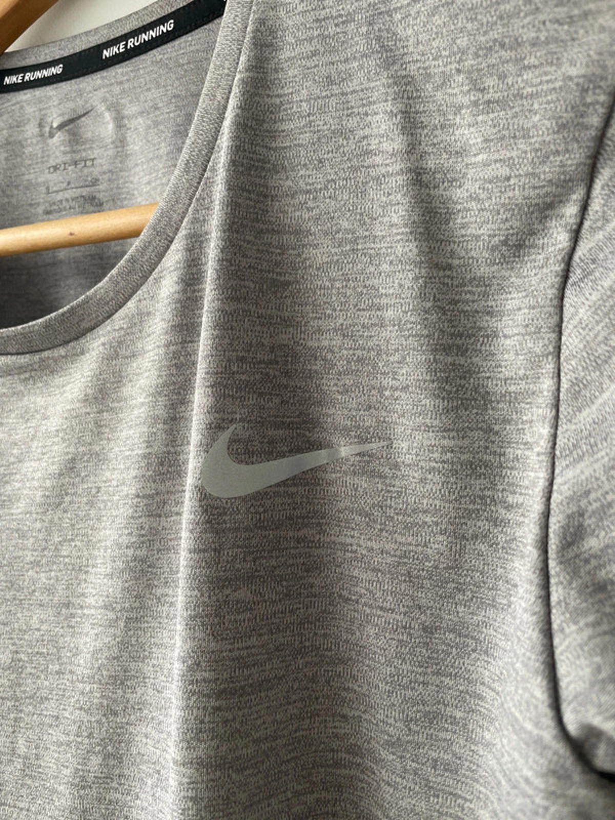 Women’s Nike DRI-Fit Running Top - Small - 1774