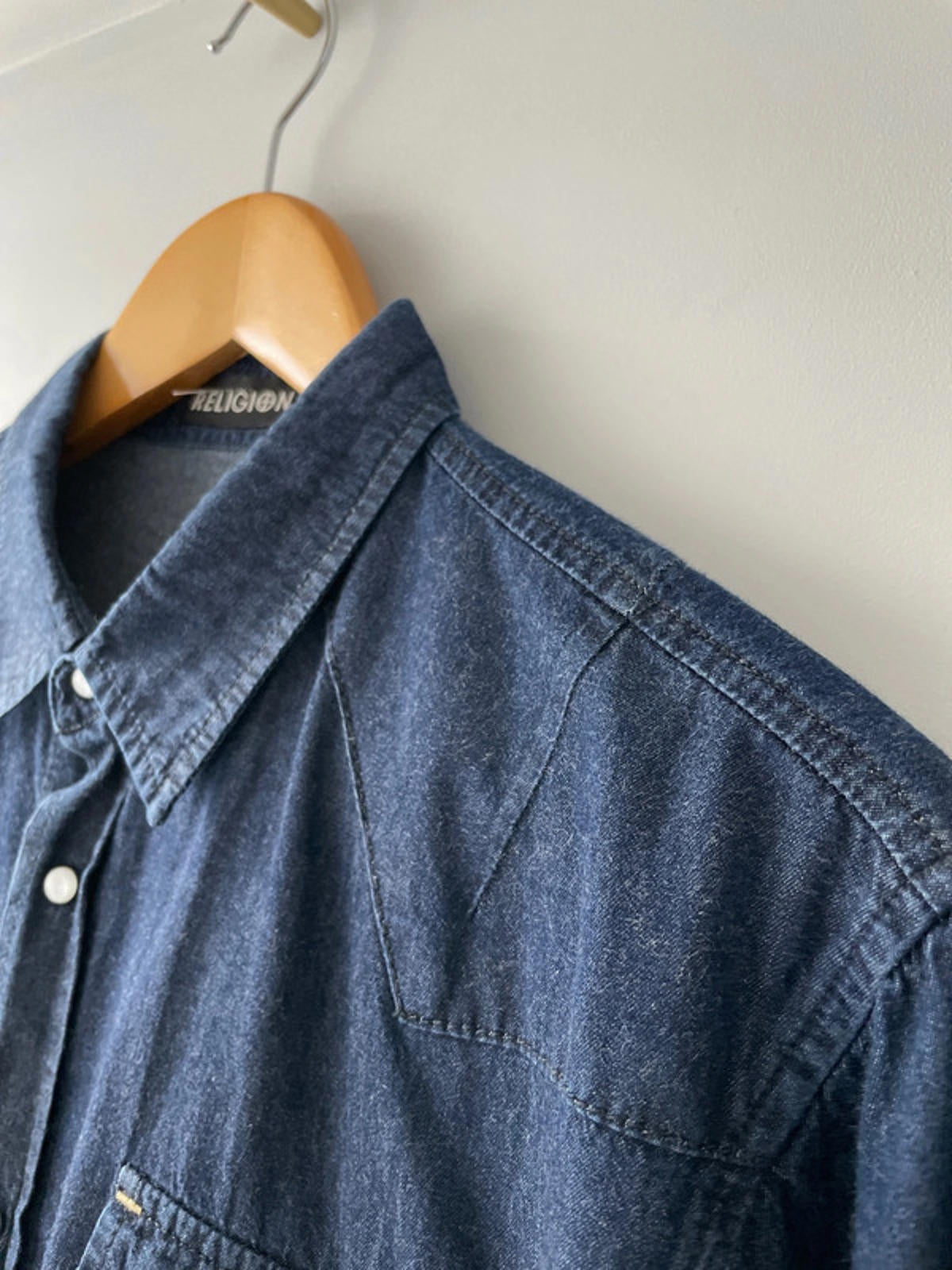 Men’s Religion Slim Fit long sleeve denim shirt with chest pocket - Large - 0041