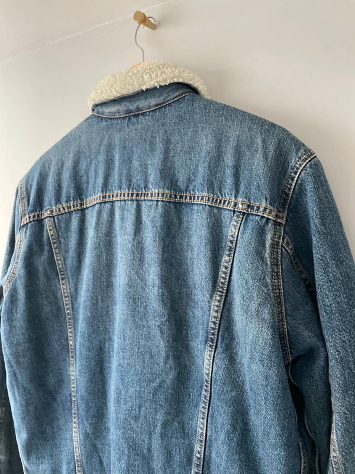 Men's Levi's Denim Trucker Jacket Coat With Borg Lining In Blue - Medium - 2330