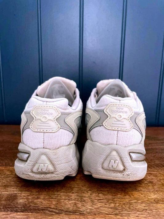 Women’s New Balance 725 Trainers With Chunky Sole In White - UK 6 - 0992
