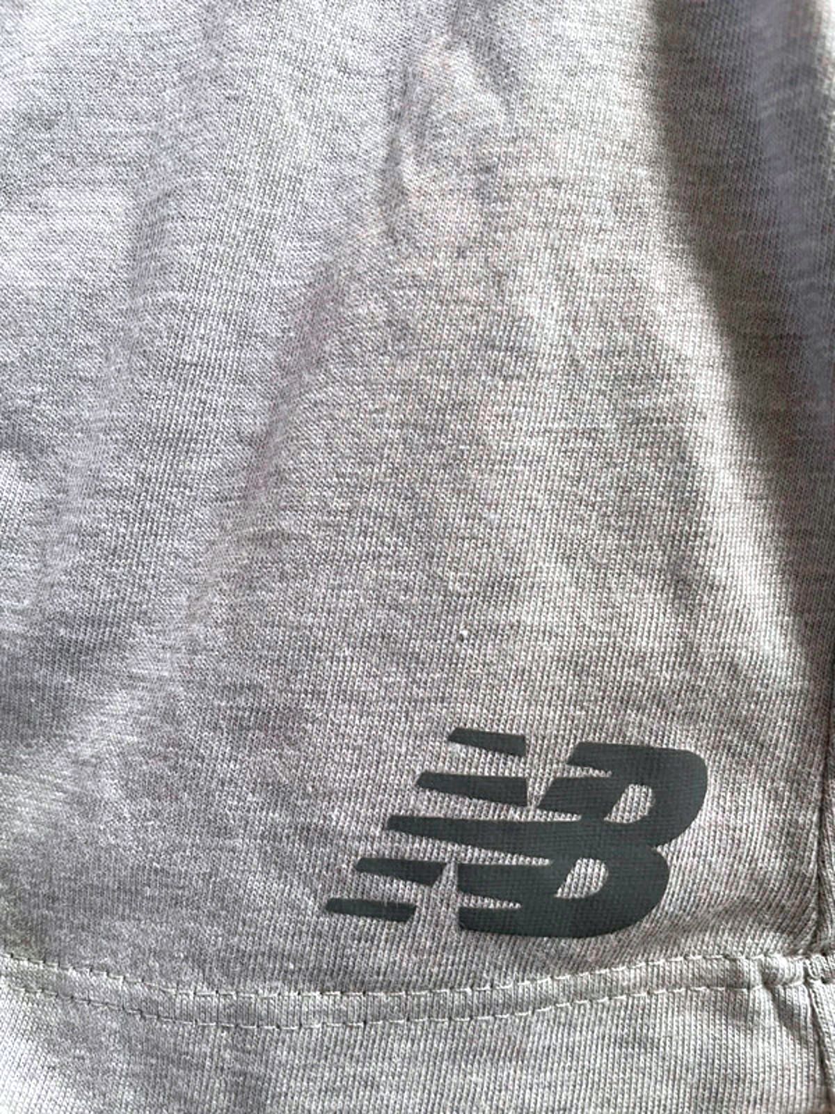 Women’s New Balance NB Dry Tank Top In Grey - Large - 1773