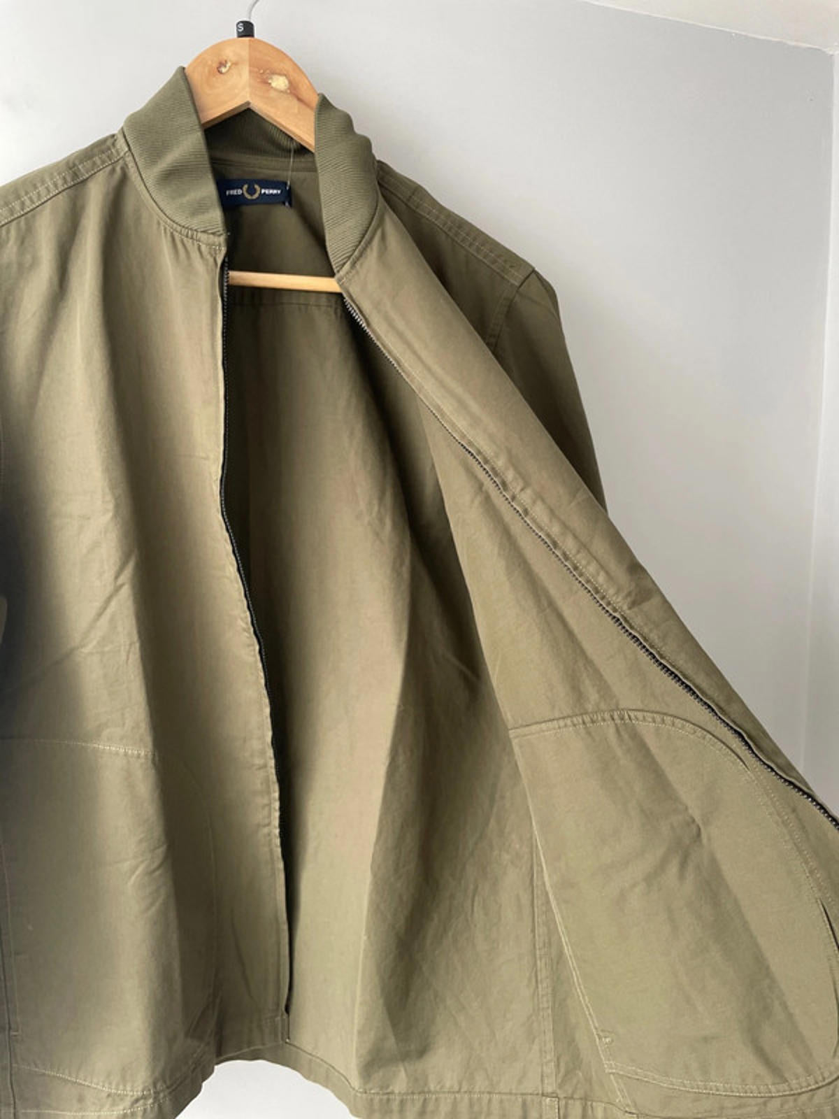 Men’s Fred Perry Zip Through Bomber Jacket Coat In Khaki - Small - 2057