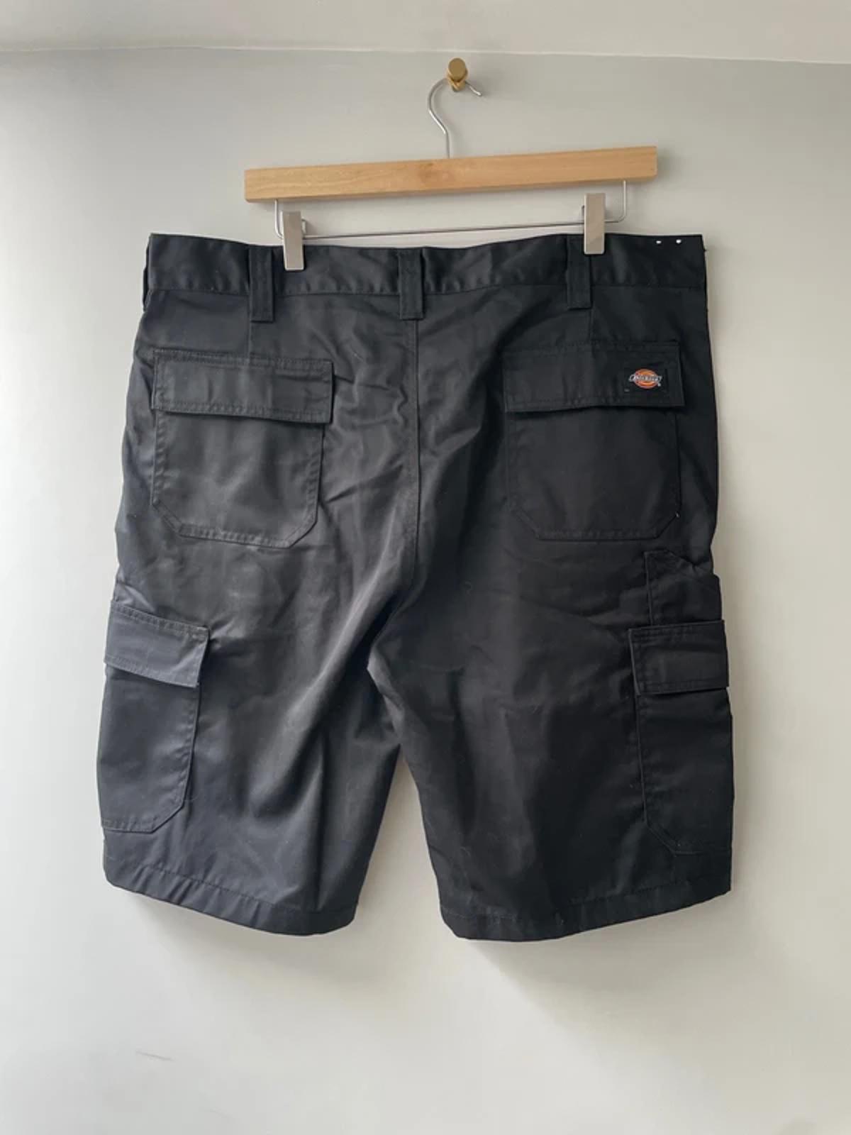 Men’s Dickies Cargo Chino Shorts in Black - W38/L10.5 - 3059