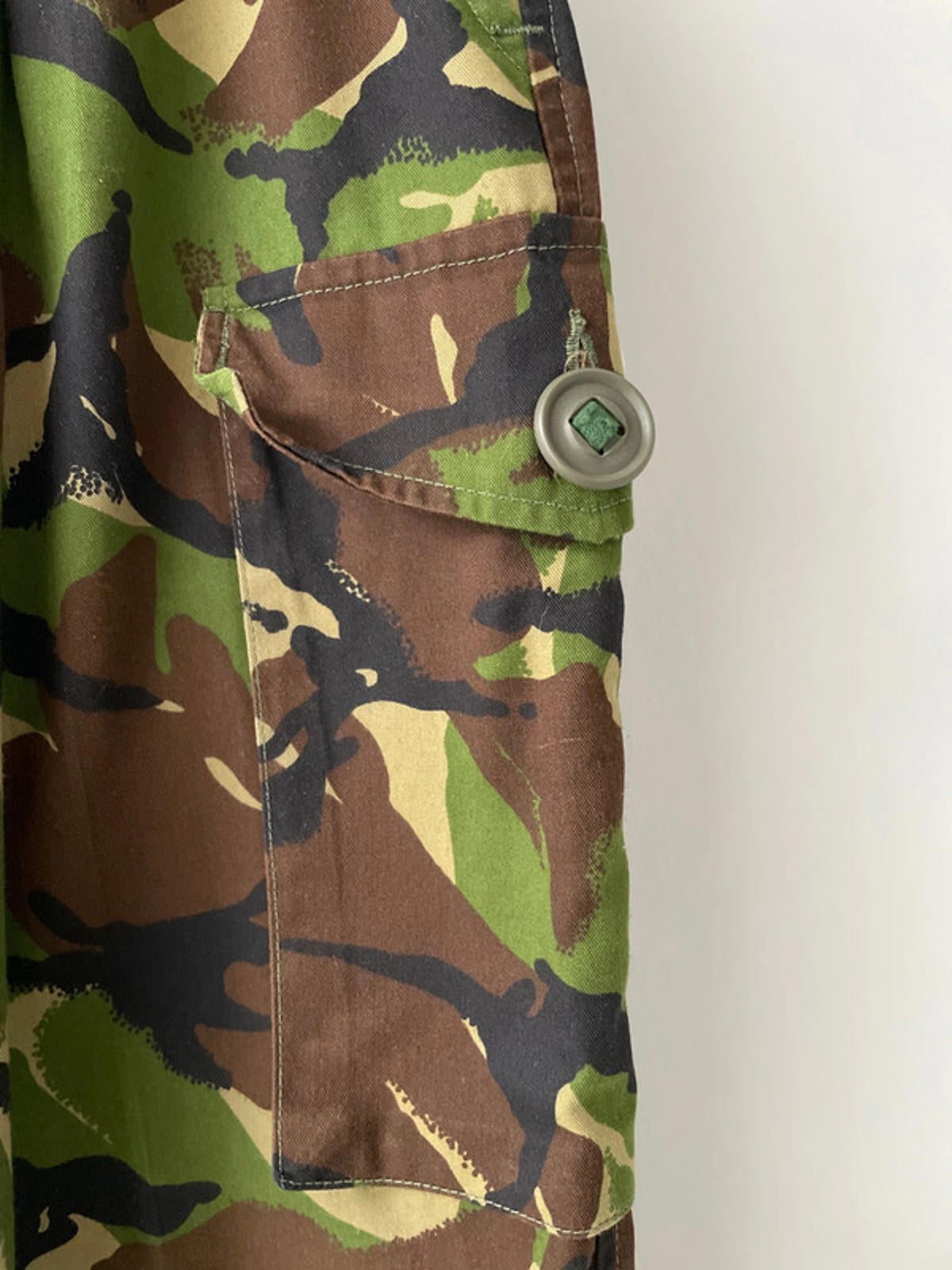 Men’s Army Surplus Military Camo Combat Trousers In Green/Brown - W30/L31 - 2282