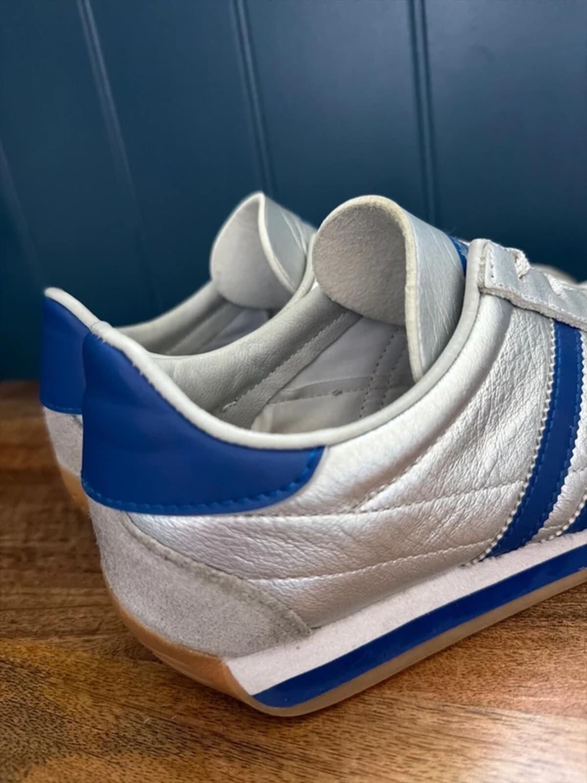 Women’s Adidas country OG leather trainers in silver - uk5.5 - 3447