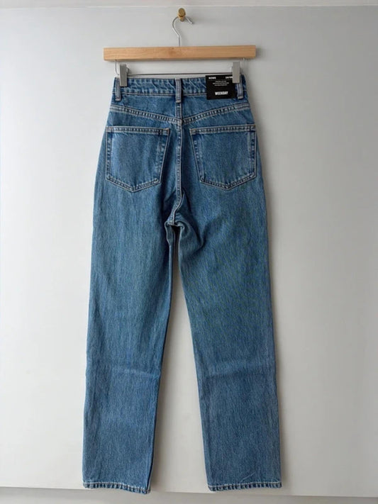 Women’s Weekday Rowe Extra High Waist Straight Fit Jeans - W24/L30 - 3378
