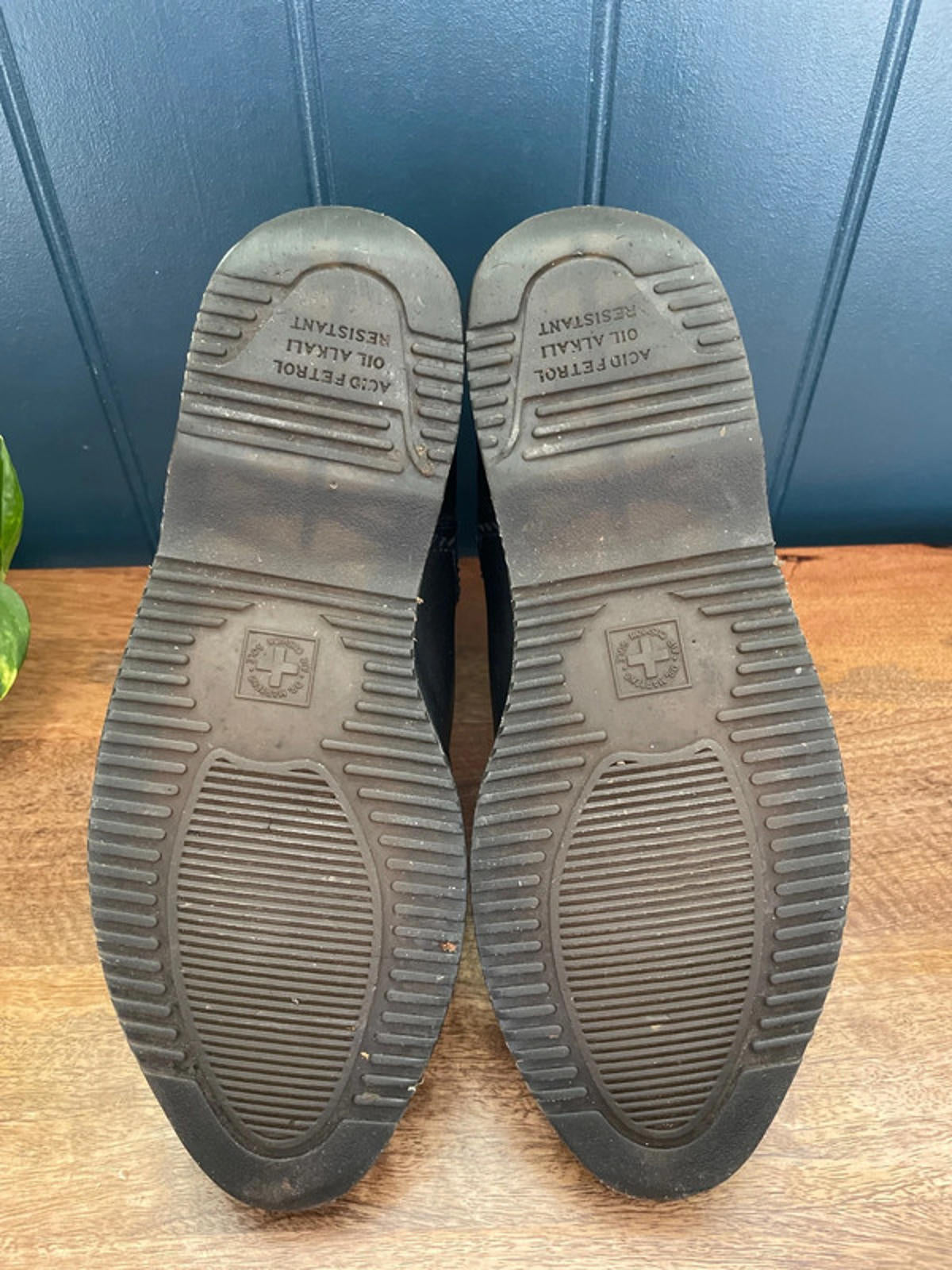 Women’s Dr Martens Zillow Premium Leather Chelsea Boots with Zip In Black - UK6 - 2182