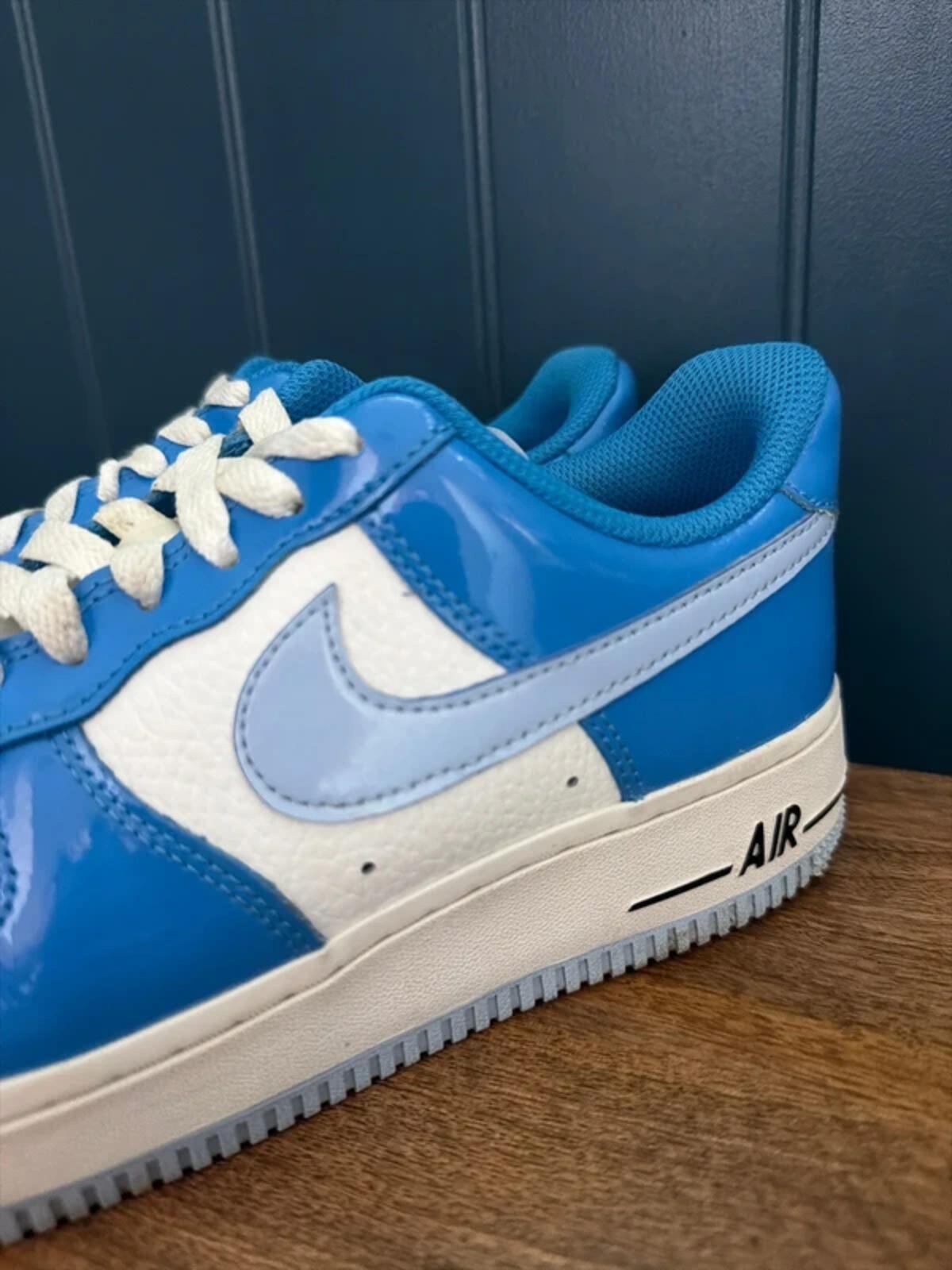 Women's Nike Air Force 1 chunky sole trainers in blue - uk5.5