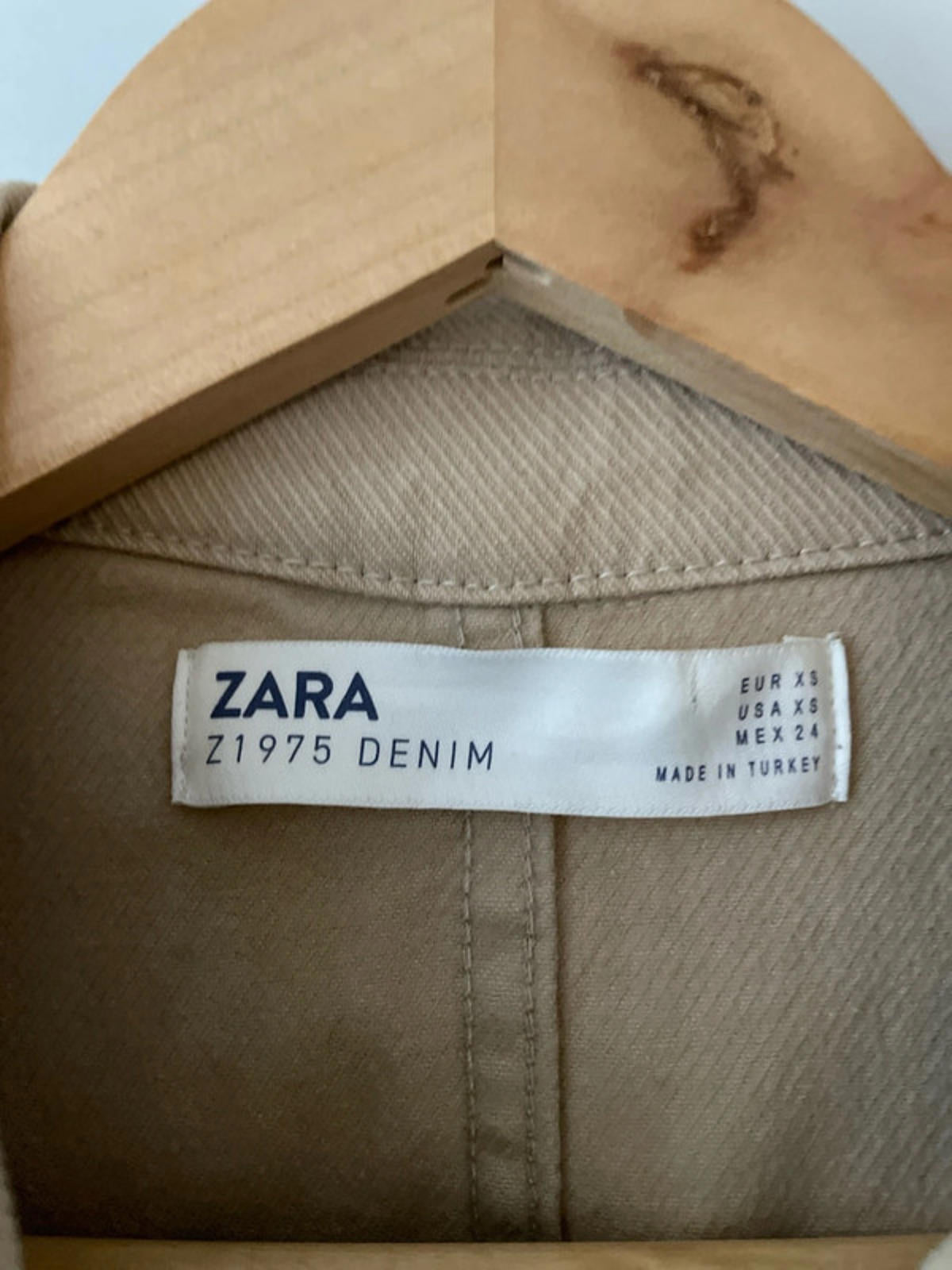 Women’s Zara Cropped Denim Jacket In Cream - XSmall - 2502