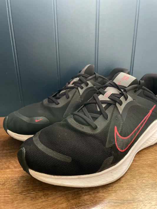 Men’s Nike Quest 5 Running Trainers UK 10.5 - 1639