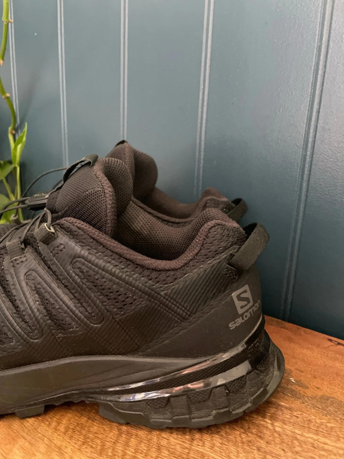 Men’s Salomon XA Pro 3D V8 Trainers In Black - UK 7.5 - 2112