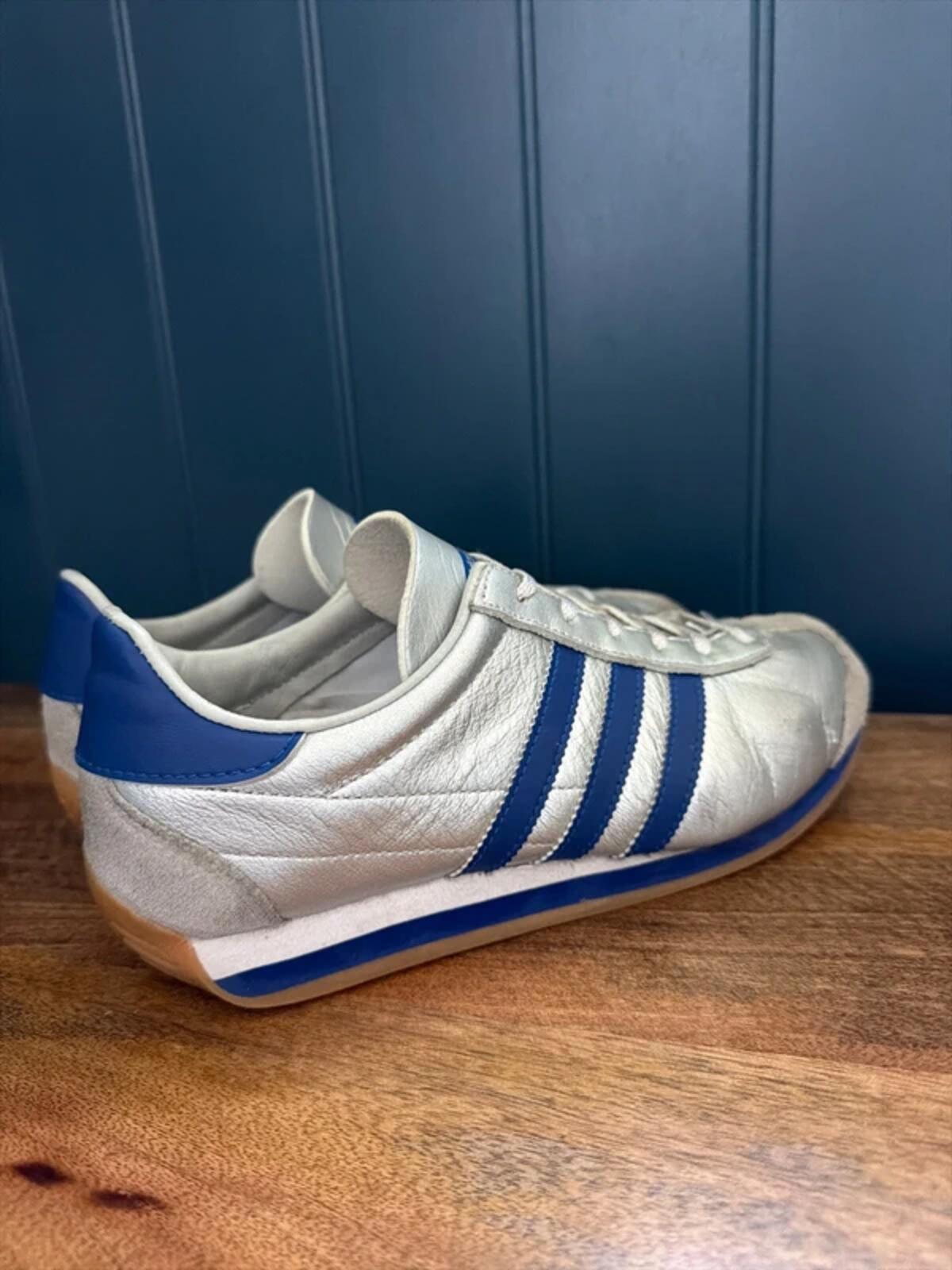 Women’s Adidas country OG leather trainers in silver - uk5.5 - 3447