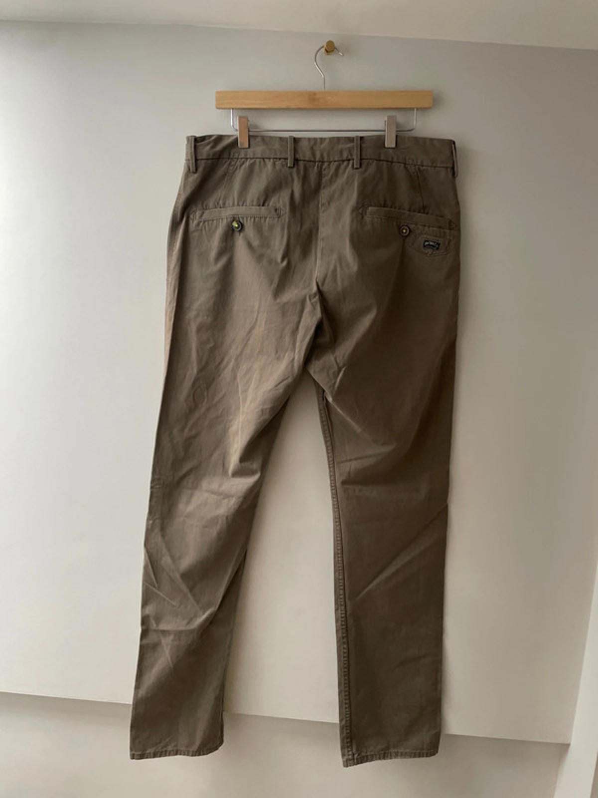 Men’s Diesel Stright Fit Classic Chino Trousers In Beige - W33/L34 - 2789