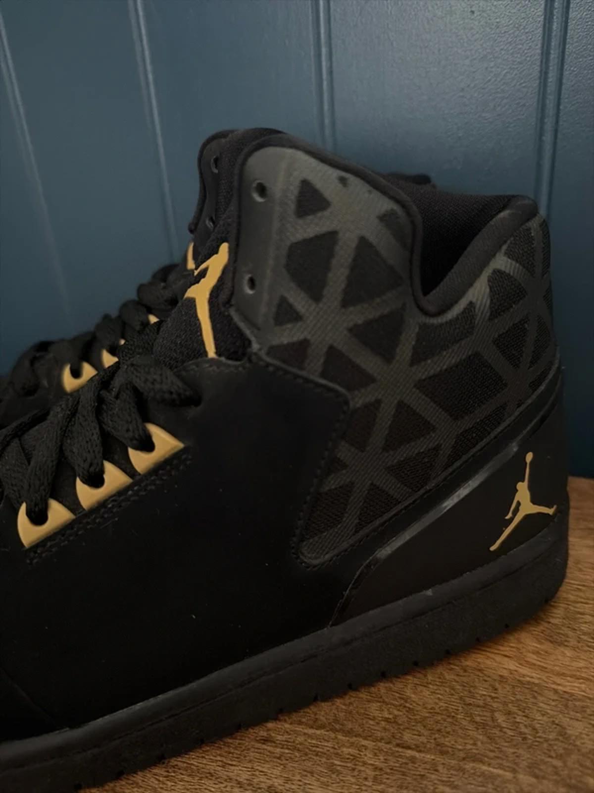 Men’s Nike Air Jordan 1 Flight 3 Basketball Trainers In Black - Uk9.5 -3300