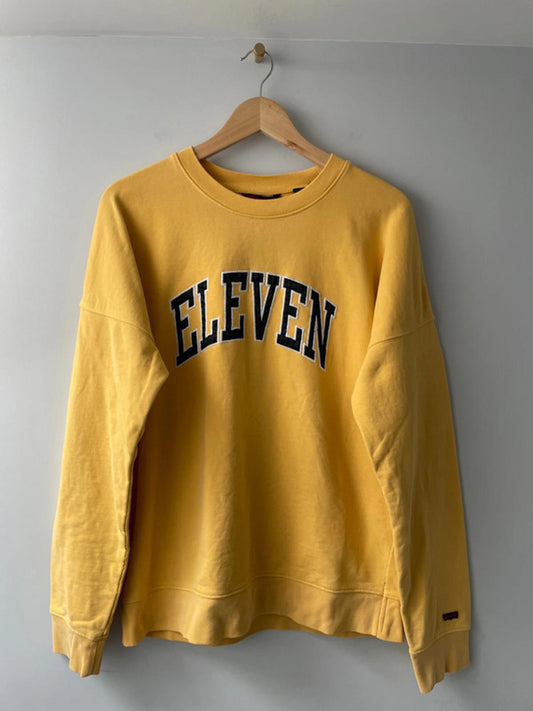 Levis x Stranger Things Eleven's Crewneck Sweatshirt Jumper In Yellow - Large - 2238
