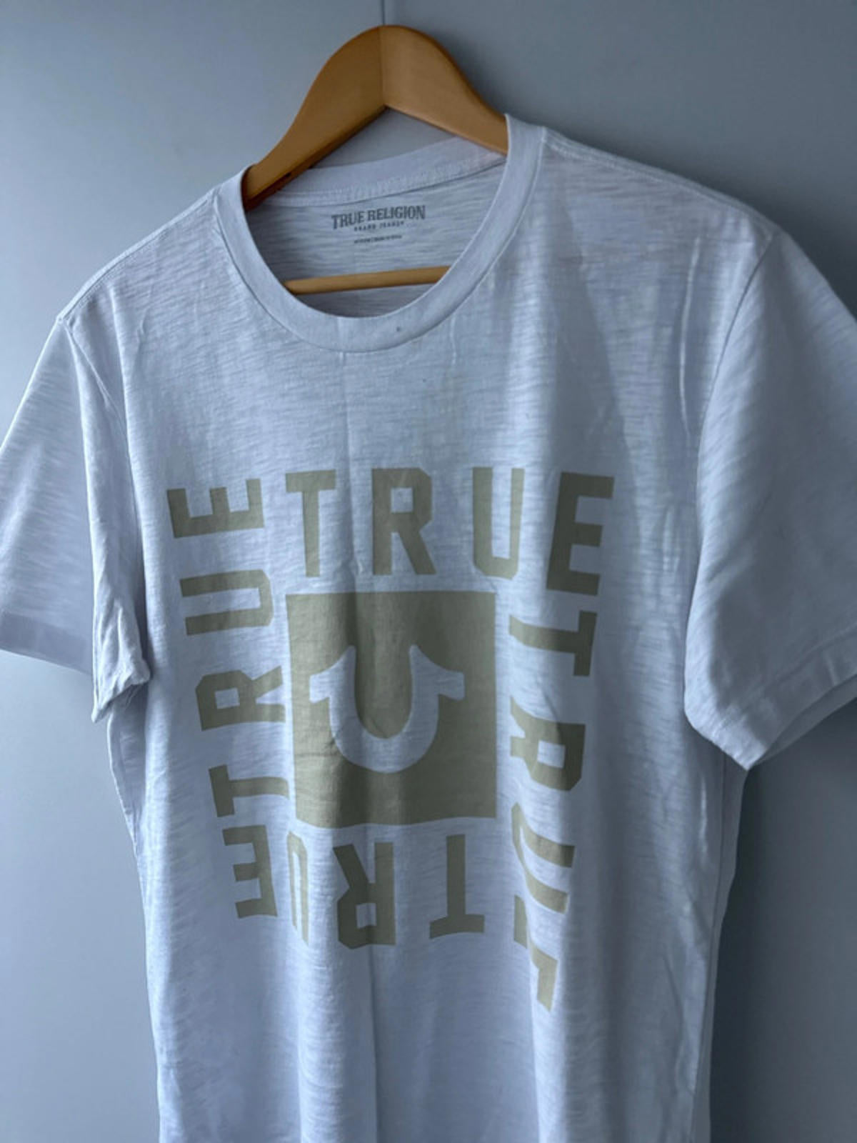 Men’s True Religion premium crew neck T-shirt - medium - 0472