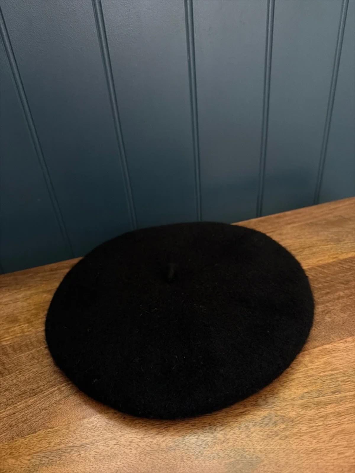 Women’s Vintage Beret Classic French Beret 100% Merino Wool  - One Size