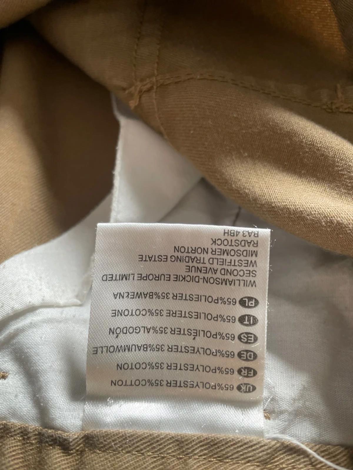 Men’s Dickies Baggy Fit Cargo Shorts In Beige - W36/L9.5 - 3181
