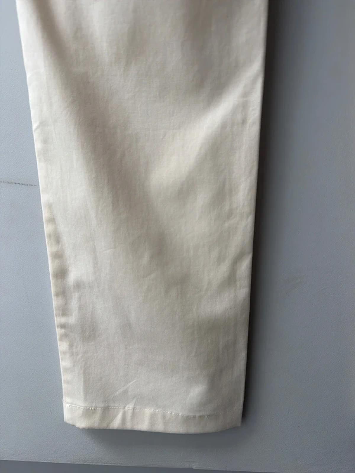 Men’s Tommy Hilfiger Denton Straight Leg Chino Trousers In Cream - W31/L32 - 3250