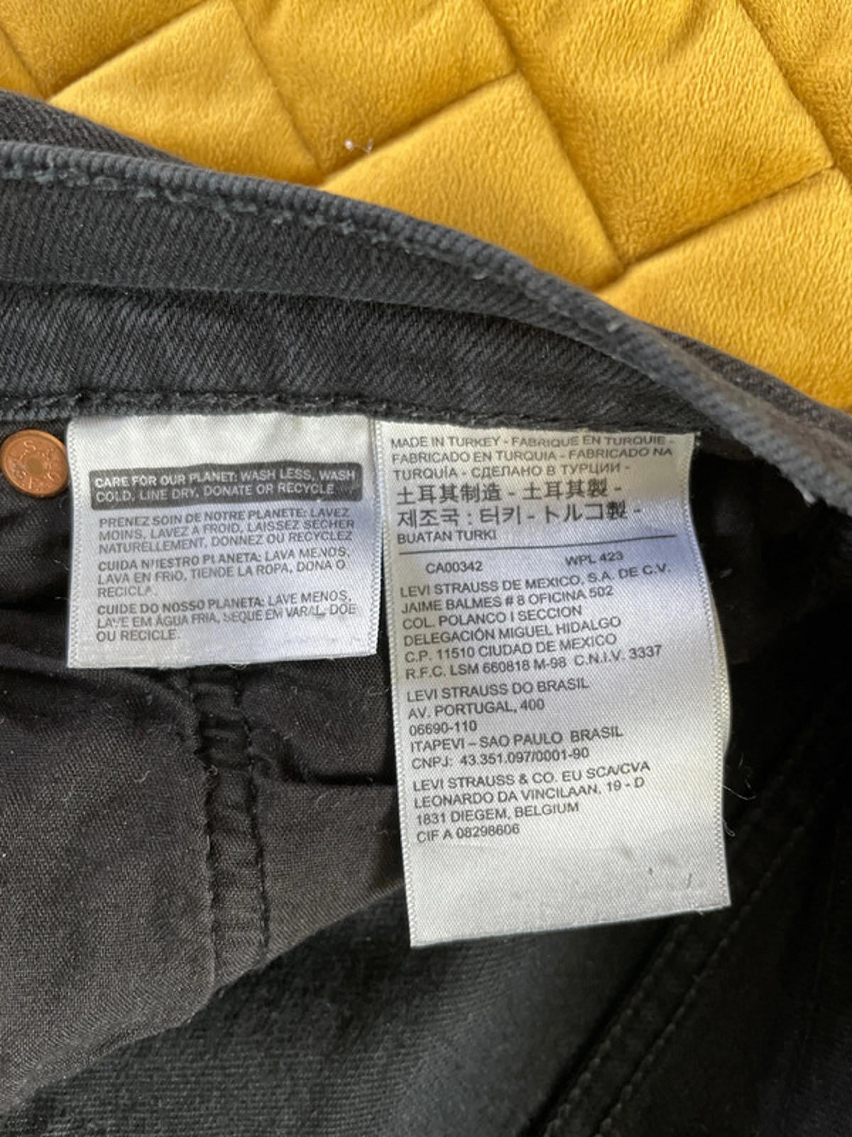 Women’s Levi’s High Waisted Ribcage Straight Fit Jeans In Black - W24/L26 - 2270