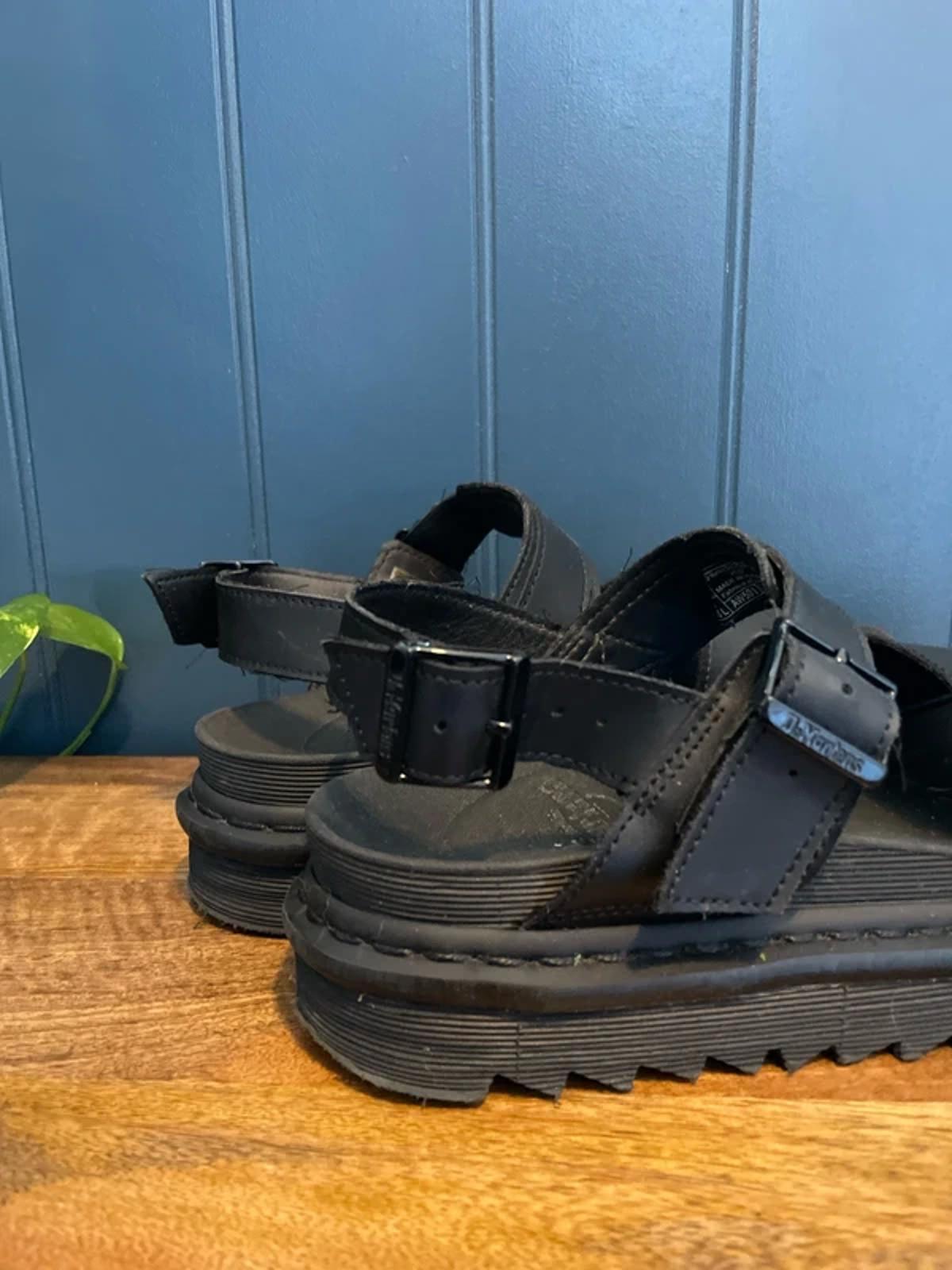 Women’s Dr Martens Voss Chunky Sole Sandals In Black - UK6 - 3050