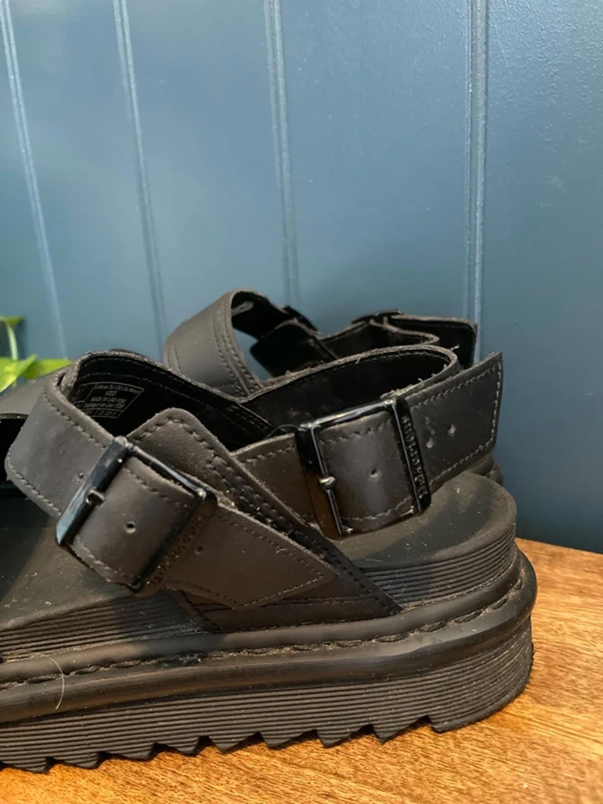 Women’s Dr Martens Voss Chunky Sole Sandals in Black - UK8 - 3054