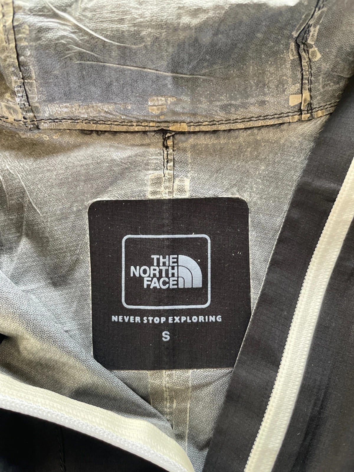 Men’s The North Face 1/4 Zip Waterproof Jacket In Black - Small - 1980