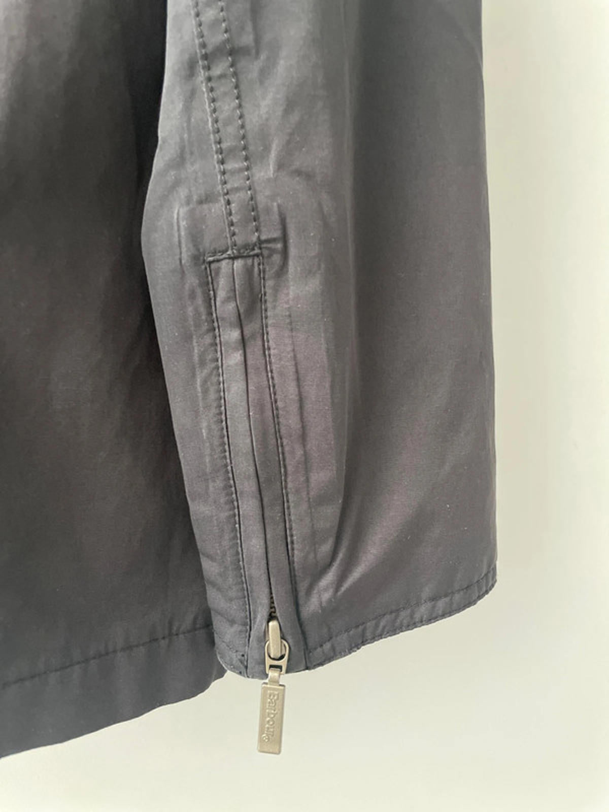 Women’s Barbour Waterproof And Breathable Jacket Packable Hood In Black - UK 12 - 2241