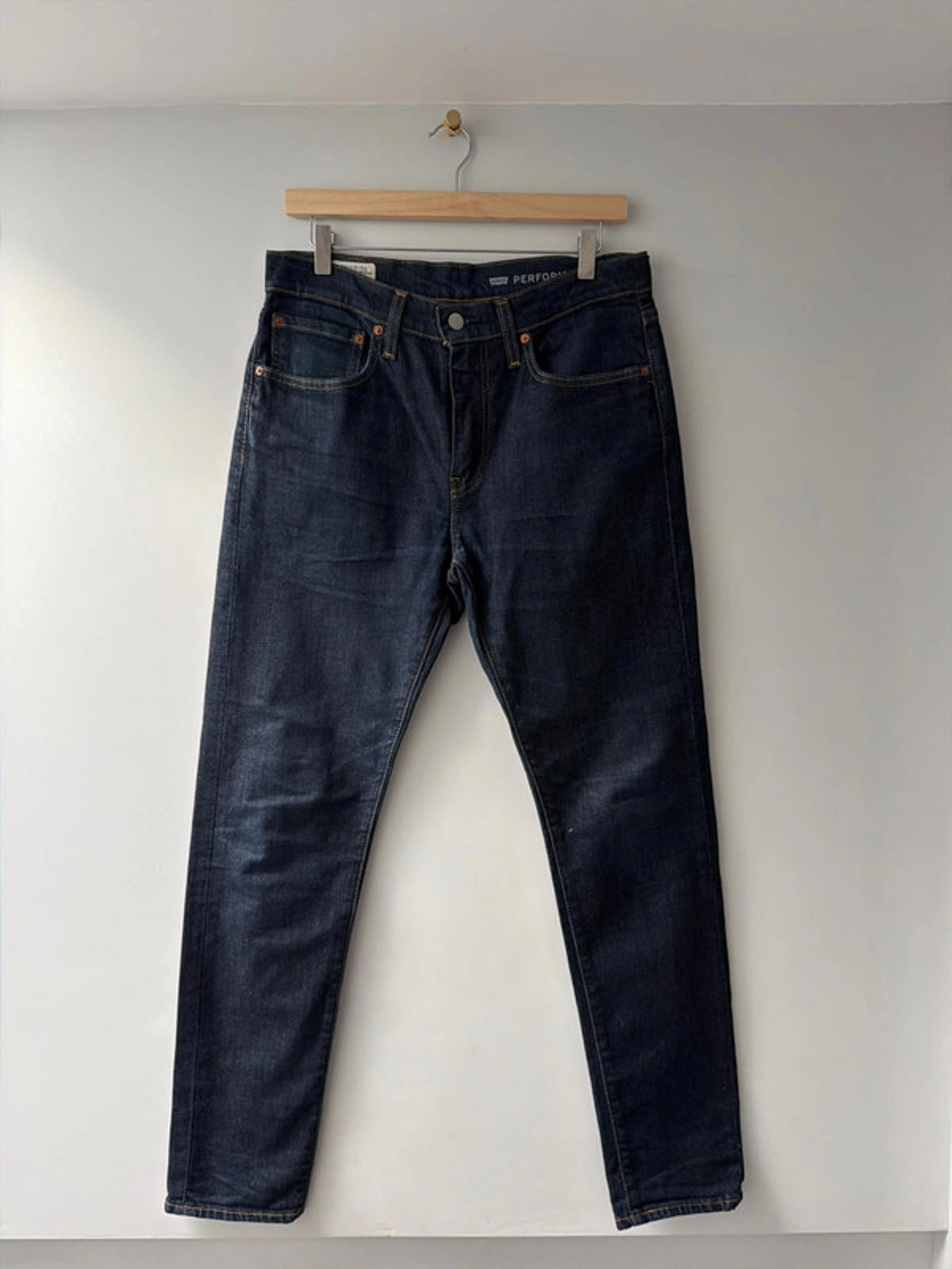 Men’s Levi’s 512 Slim Fit Jeans In Navy - W31/L32 - 2673