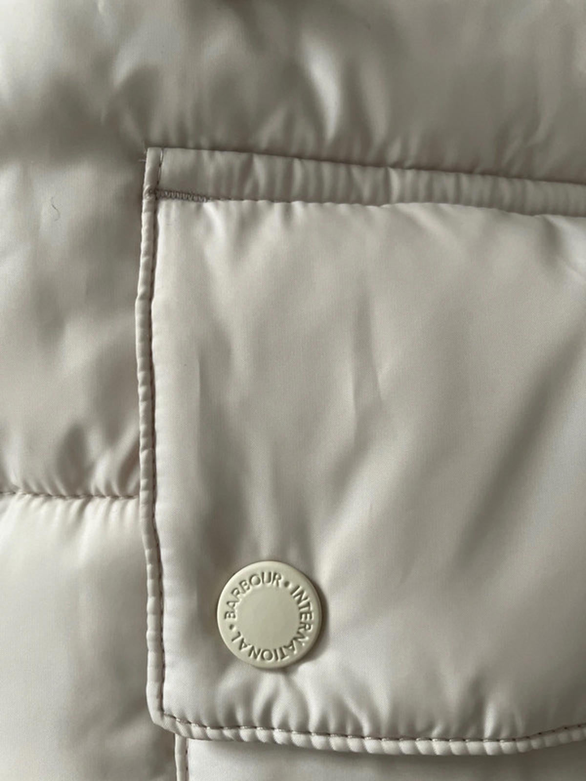 Women’s Barbour International Lisbon Padded Hooded Puffer Jacket In Cream - UK 8 - 2433