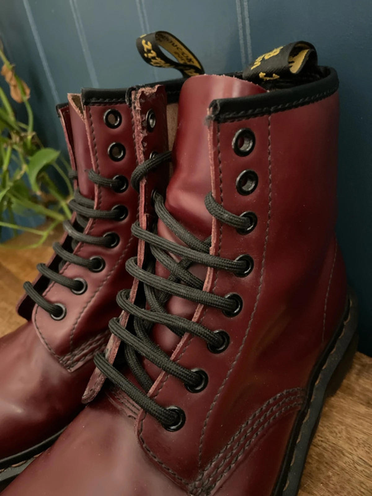 Women’s Dr Martens 101 Premium Leather Ankle Boots In Burgundy - UK6 - 2472