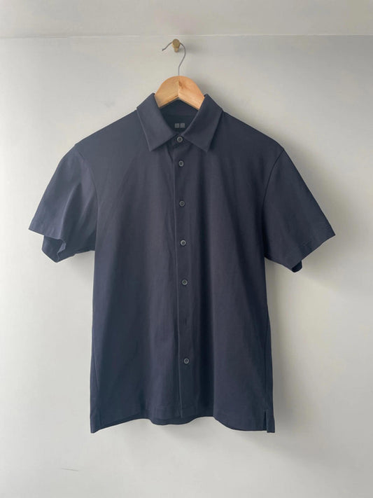 Men’s Uniqlo Short Sleeve Stretch Fit Shirt In Navy - Small - 1503