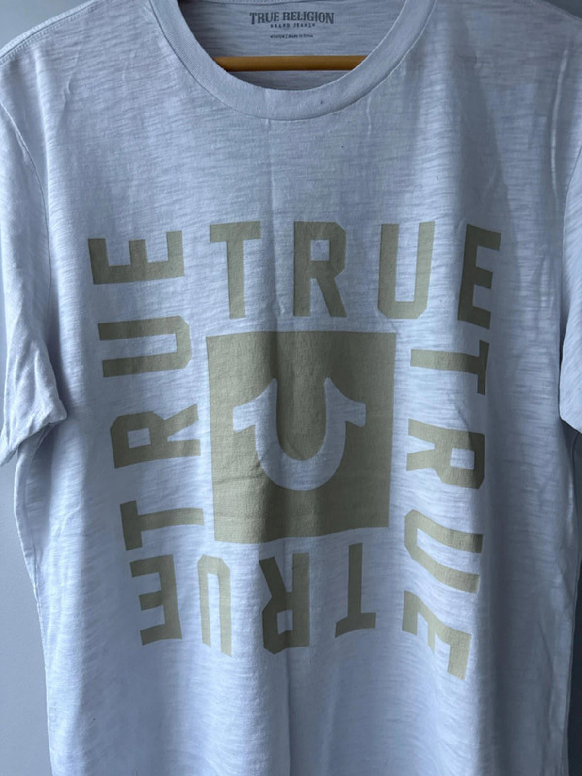 Men’s True Religion premium crew neck T-shirt - medium - 0472